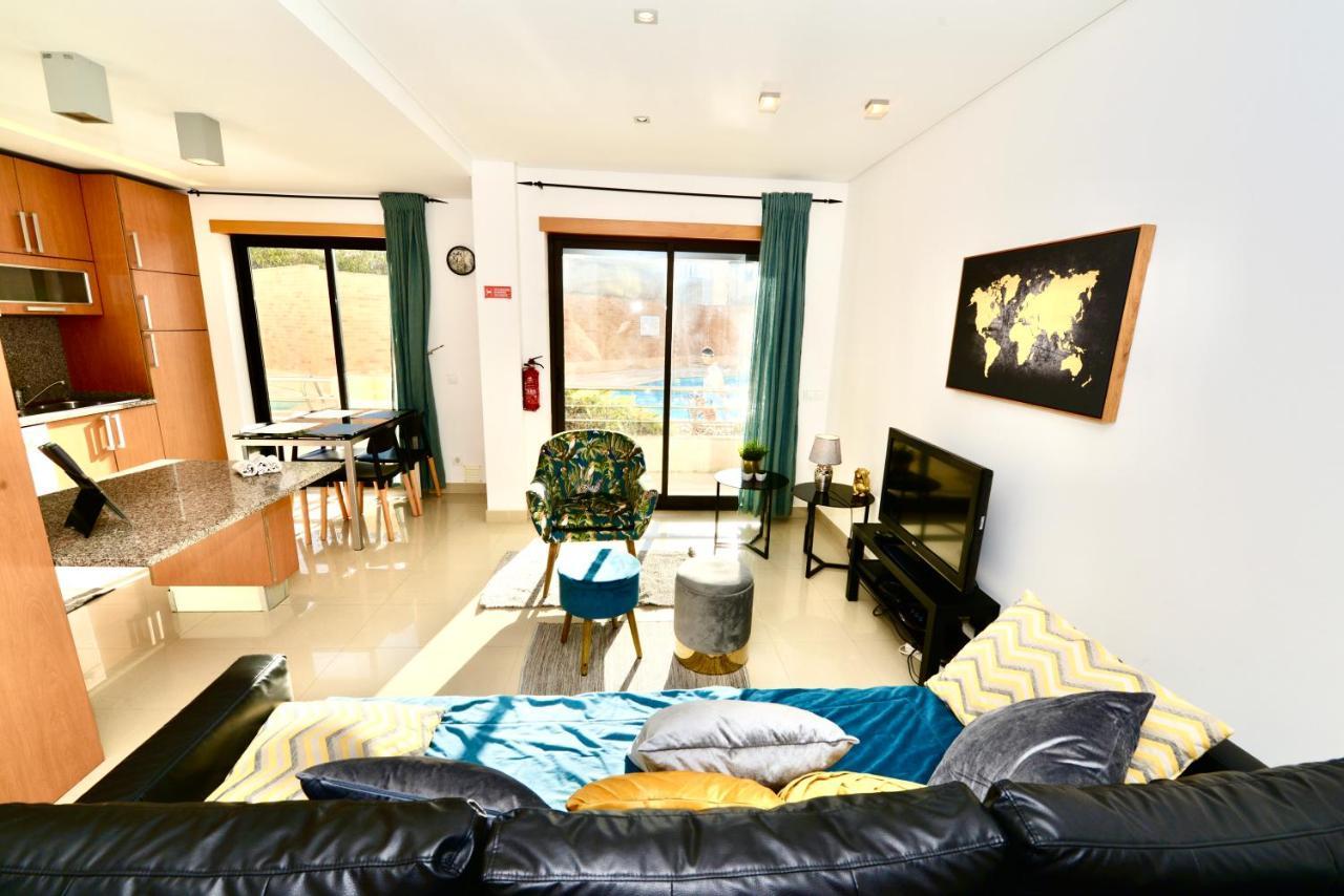 Silver - Apartment For 4 Guests 150M From Beach São Martinho do Porto Exteriér fotografie