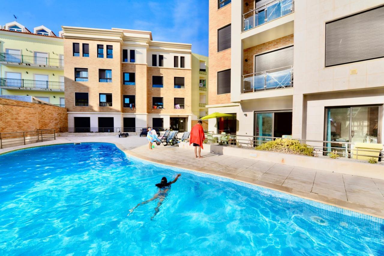 Silver - Apartment For 4 Guests 150M From Beach São Martinho do Porto Exteriér fotografie